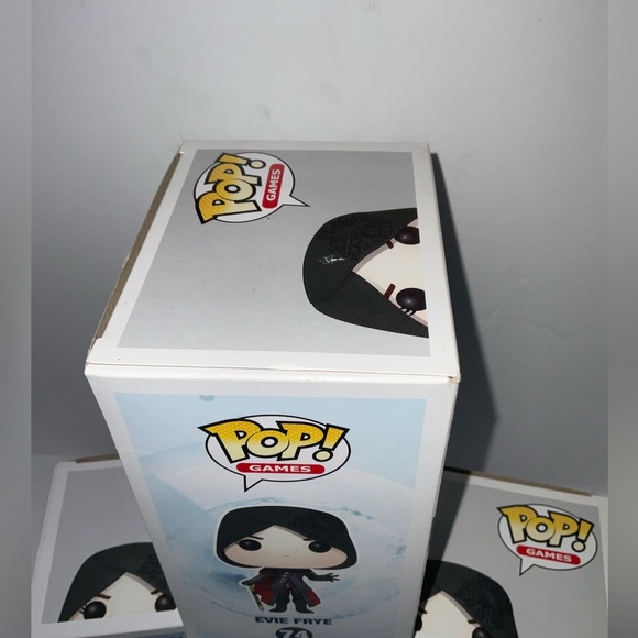 FUNKO ASSASSINS CREED EVIE FRYE VAULTED NIB PRICE FIRM - Picture 4 of 6